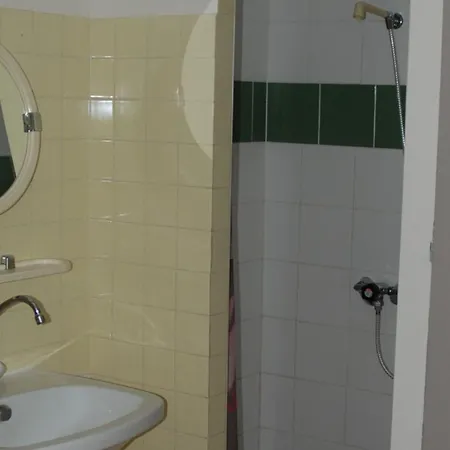 Avec Terrasse A Mane - 1 Chambre, 4 Personnes - Api-1-52-1673 אתר קמפינג *