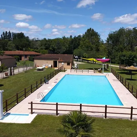 Avec Terrasse A Mane - 1 Chambre, 4 Personnes - Api-1-52-1673 אתר קמפינג Sana