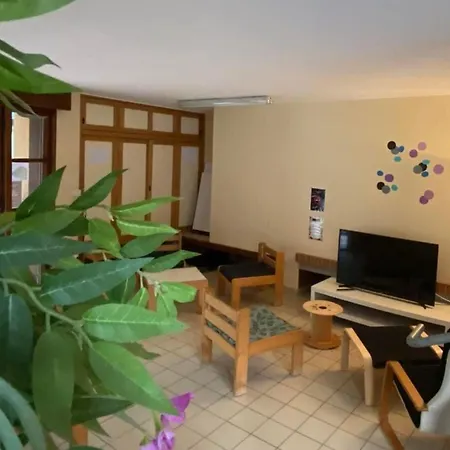 Avec Terrasse A Mane - 1 Chambre, 4 Personnes - Api-1-52-1673 *