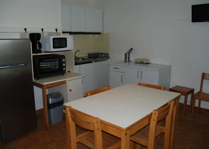 Avec Terrasse A Mane - 1 Chambre, 4 Personnes - Api-1-52-1673 Kamp alanı