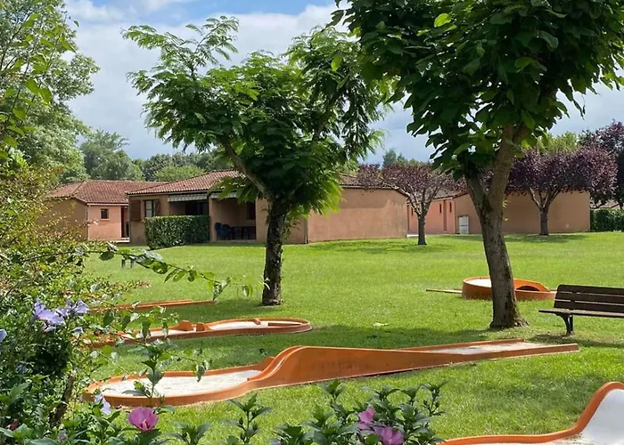 Avec Terrasse A Mane - 1 Chambre, 4 Personnes - Api-1-52-1673 Kamp alanı Sana