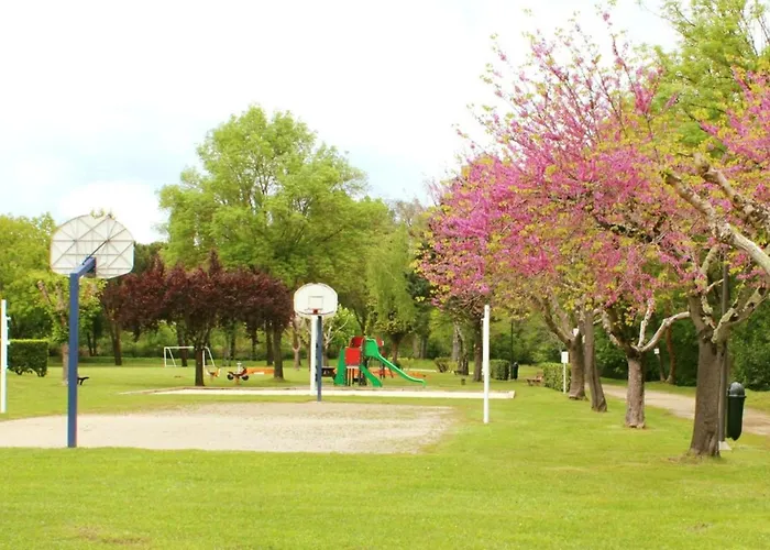 Avec Terrasse A Mane - 1 Chambre, 4 Personnes - Api-1-52-1673 * Sana