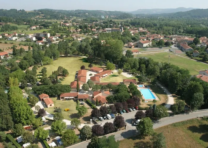 Avec Terrasse A Mane - 1 Chambre, 4 Personnes - Api-1-52-1673 Kamp alanı Sana