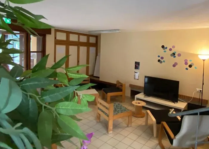 Avec Terrasse A Mane - 1 Chambre, 4 Personnes - Api-1-52-1673 *