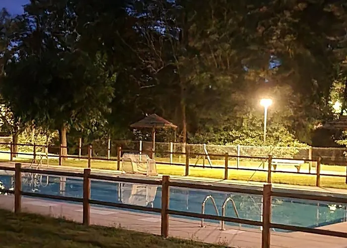 Avec Terrasse A Mane - 1 Chambre, 4 Personnes - Api-1-52-1673 * Sana